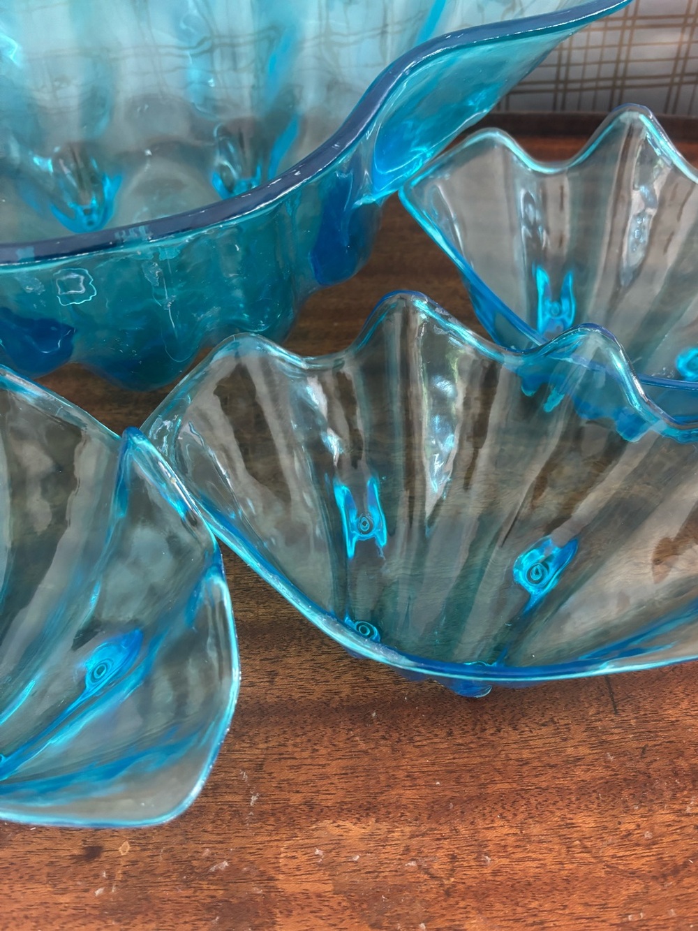 Vintage Turquoise Acrylic Seashell Clam Shell Bowl 18” W 3 Small Seashell Bowls